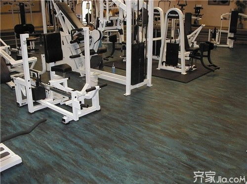 甩肉何必要出門 在家搞個健身房